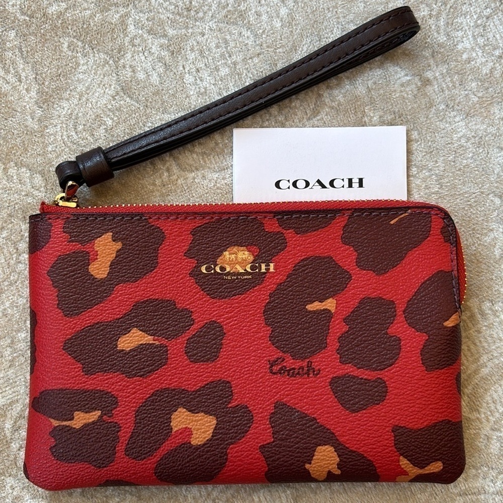 Brand New Coach Genuine Leather Red Brown Animal Print Zippered Wristlet - Picture 6 of 15